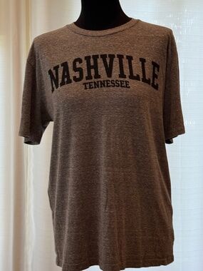 Nashville Tennesse T-shirt Size L